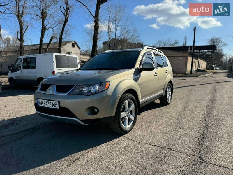 Внедорожник / Кроссовер Mitsubishi Outlander 2007 в Днепре