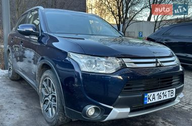 Позашляховик / Кросовер Mitsubishi Outlander 2014 в Києві