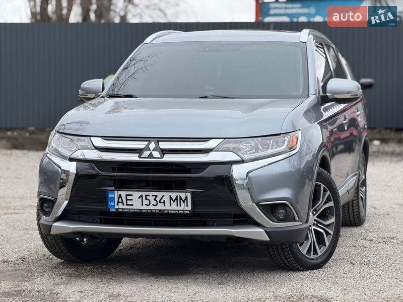 Mitsubishi Outlander 2015