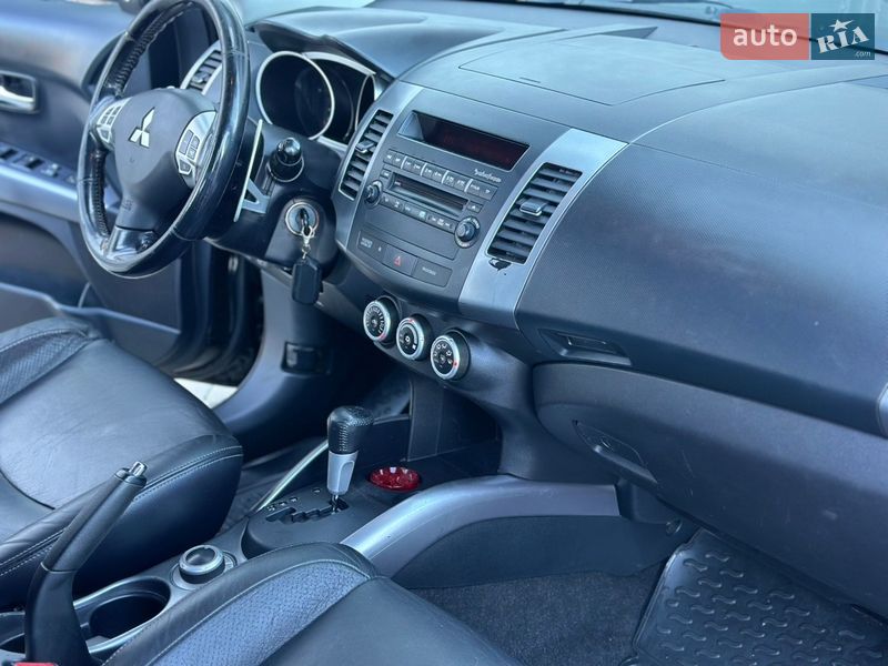 Внедорожник / Кроссовер Mitsubishi Outlander 2007 в Тернополе