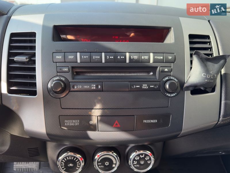 Внедорожник / Кроссовер Mitsubishi Outlander 2011 в Львове