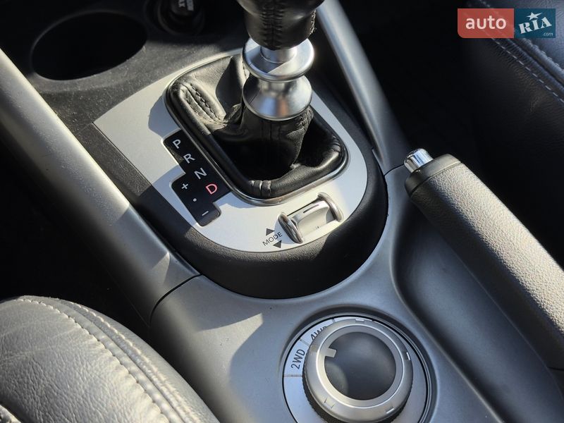 Внедорожник / Кроссовер Mitsubishi Outlander 2011 в Львове