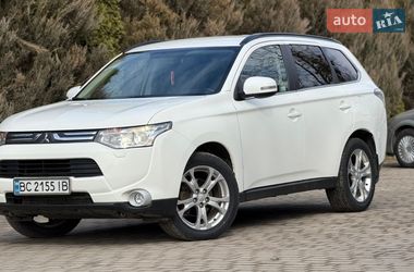 Внедорожник / Кроссовер Mitsubishi Outlander 2013 в Самборе