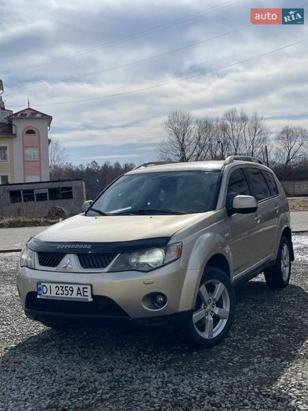 Внедорожник / Кроссовер Mitsubishi Outlander 2008 в Стрые