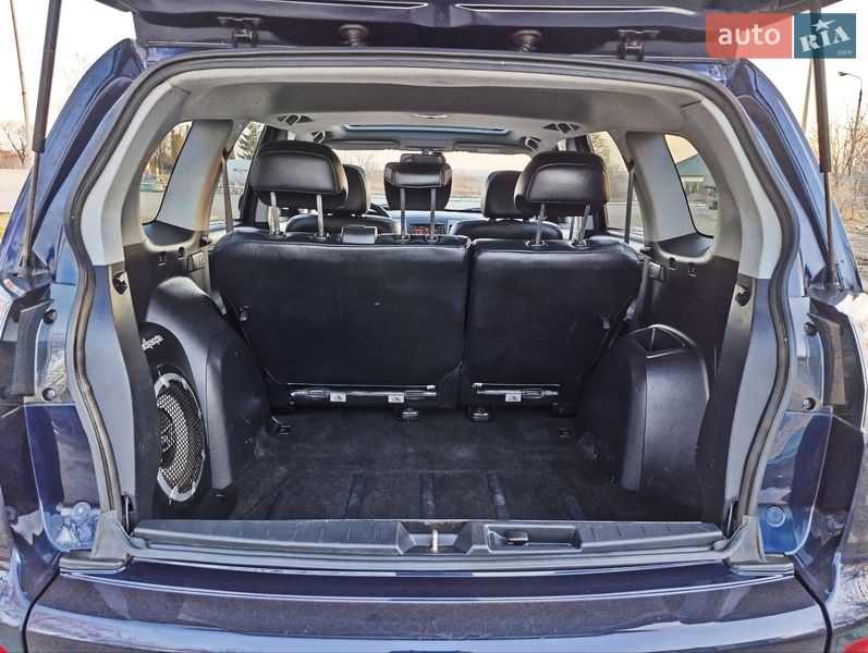 Внедорожник / Кроссовер Mitsubishi Outlander 2011 в Теофиполе