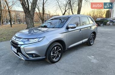 Внедорожник / Кроссовер Mitsubishi Outlander 2022 в Киеве