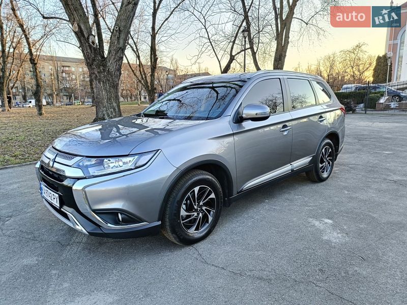 Mitsubishi Outlander 2022