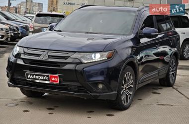 Внедорожник / Кроссовер Mitsubishi Outlander 2016 в Харькове