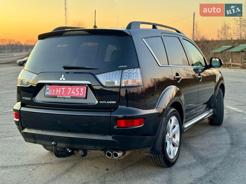 Внедорожник / Кроссовер Mitsubishi Outlander 2011 в Полтаве