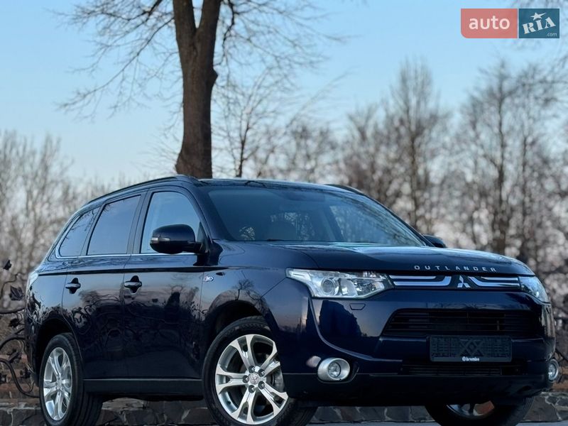 Позашляховик / Кросовер Mitsubishi Outlander 2013 в Дрогобичі