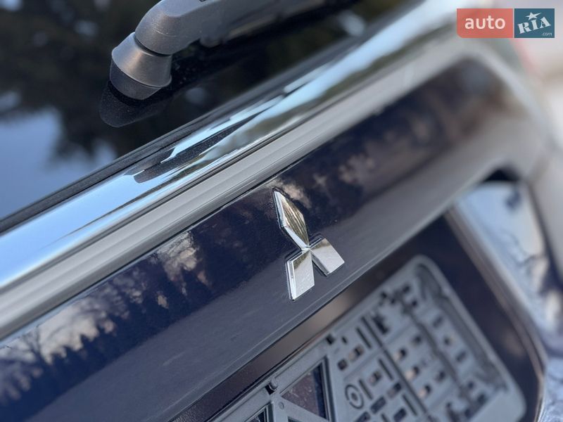 Позашляховик / Кросовер Mitsubishi Outlander 2013 в Дрогобичі