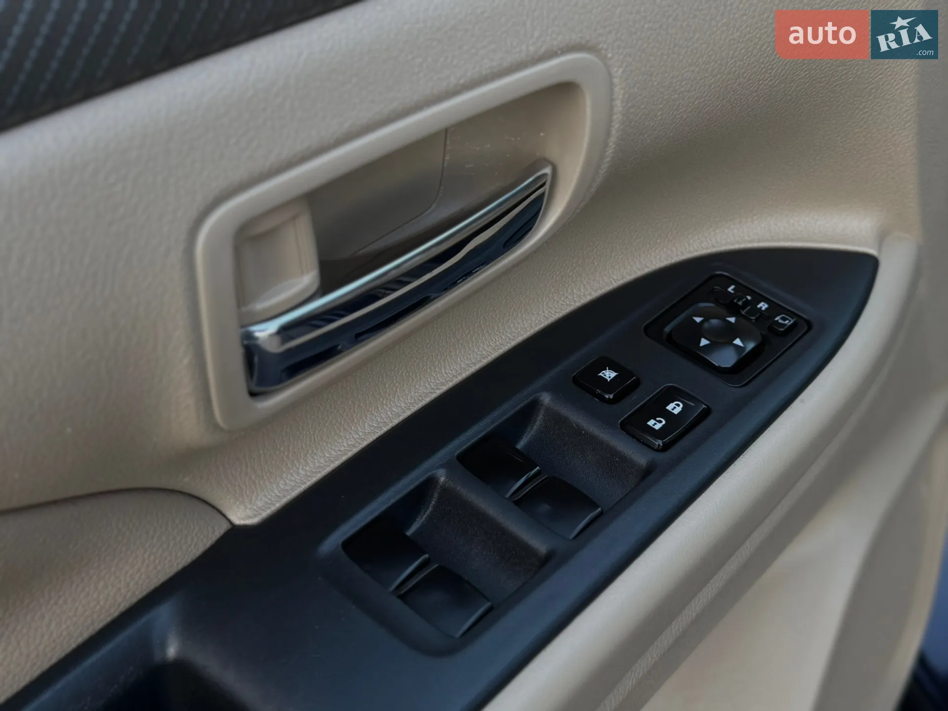 2013 Mitsubishi Outlander - мініатюра 41
