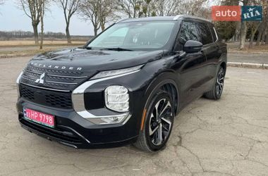 Позашляховик / Кросовер Mitsubishi Outlander 2021 в Луцьку