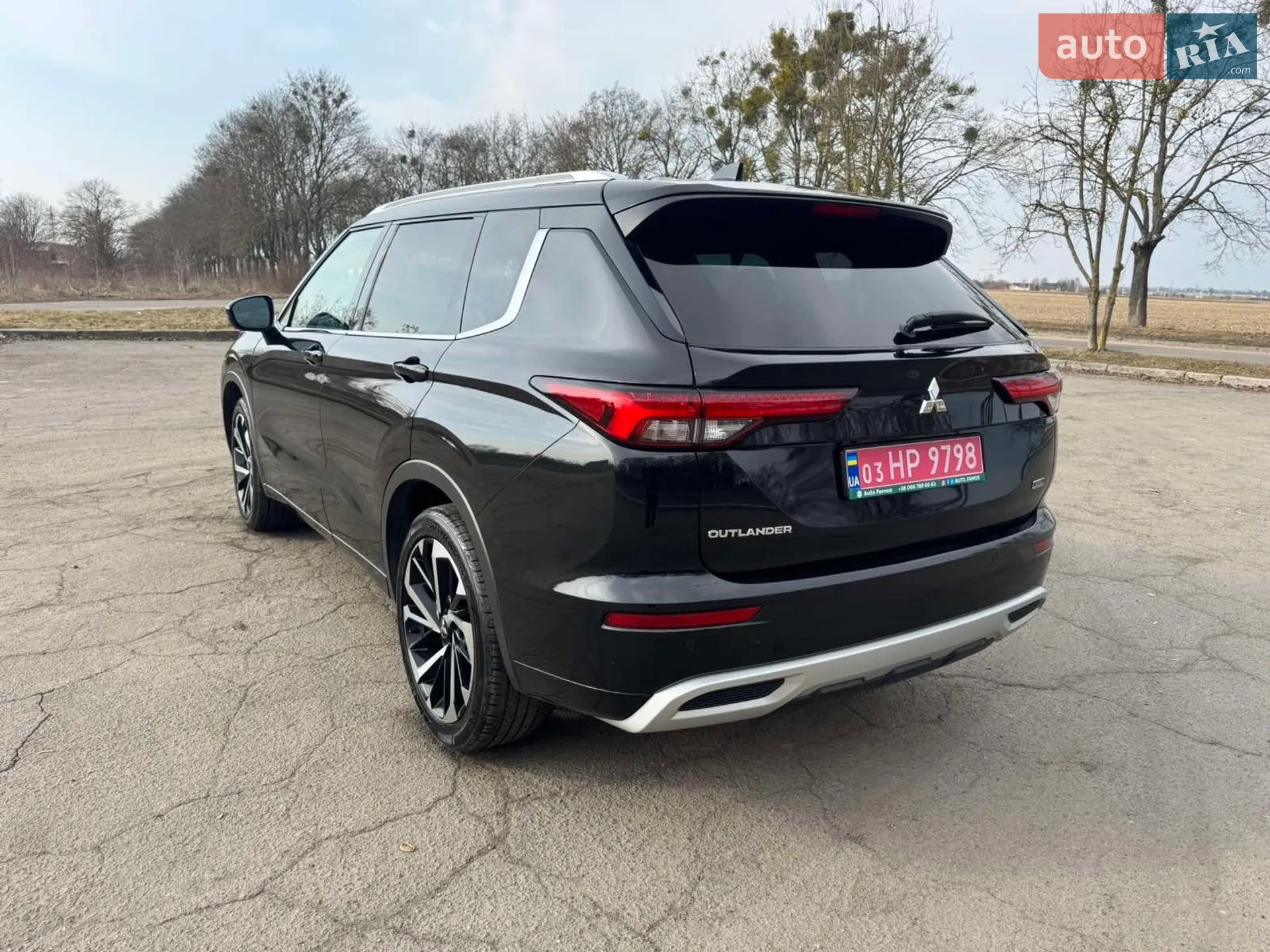 2021 Mitsubishi Outlander - мініатюра 13