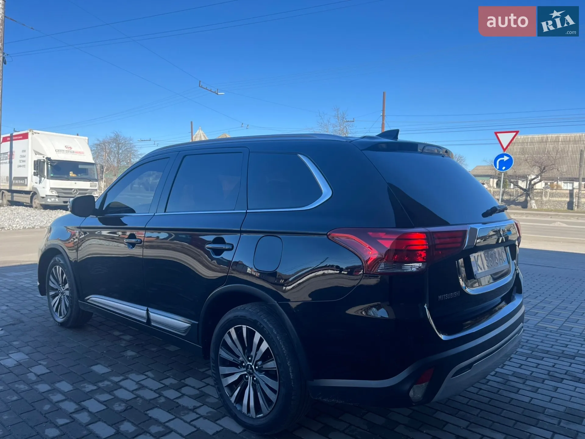 2018 Mitsubishi Outlander - мініатюра 5