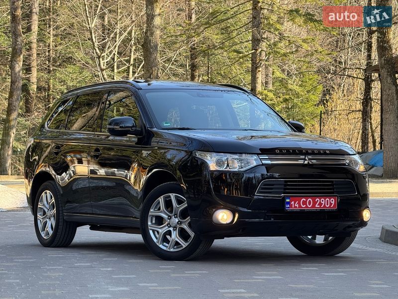 Mitsubishi Outlander 2014