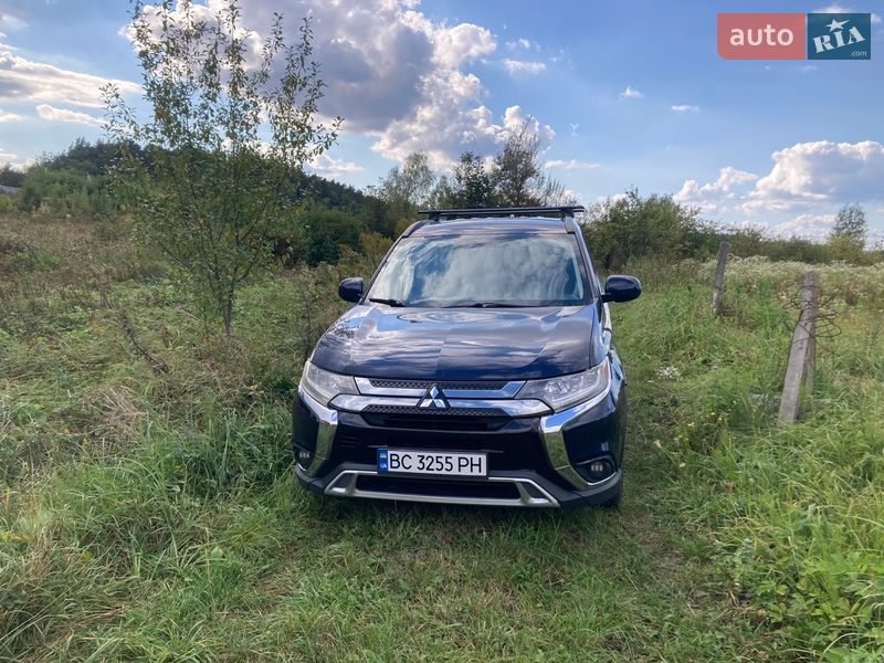 Mitsubishi Outlander 2017