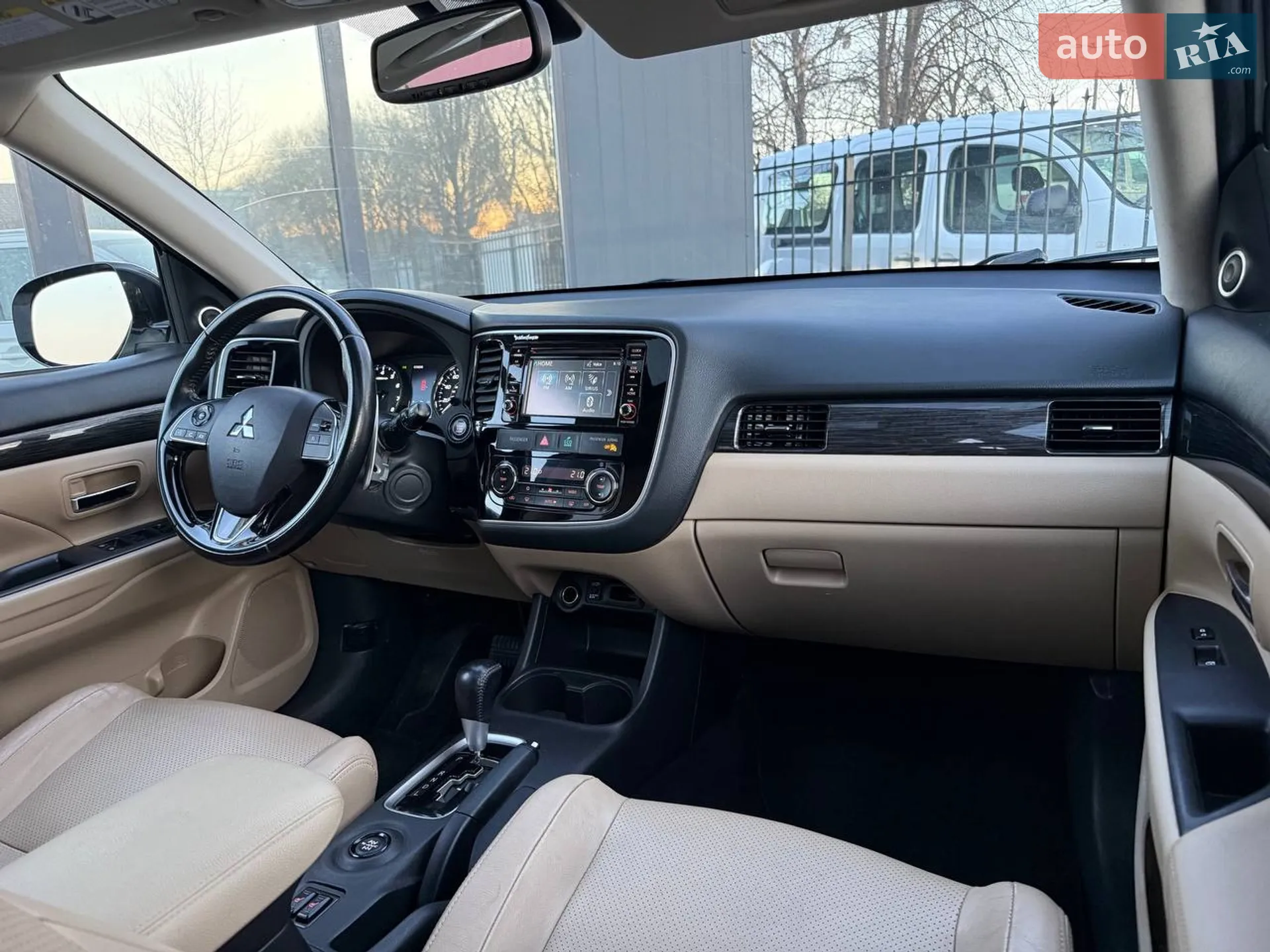 2015 Mitsubishi Outlander - мініатюра 29