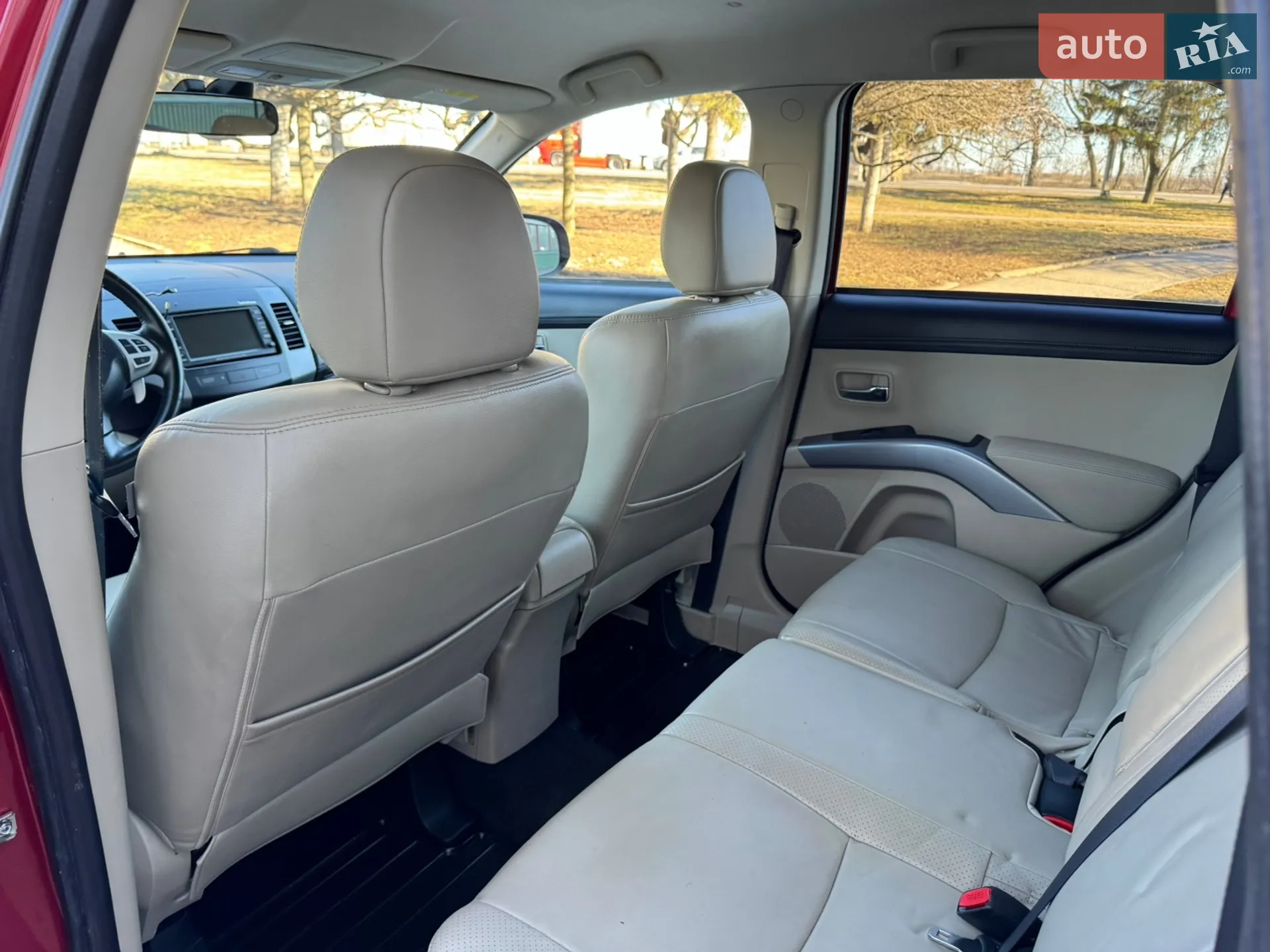 2010 Mitsubishi Outlander - мініатюра 30