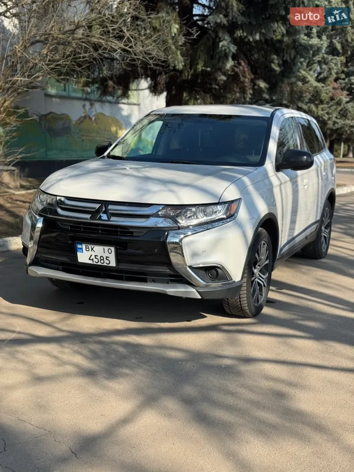 2016 Mitsubishi Outlander - мініатюра 23