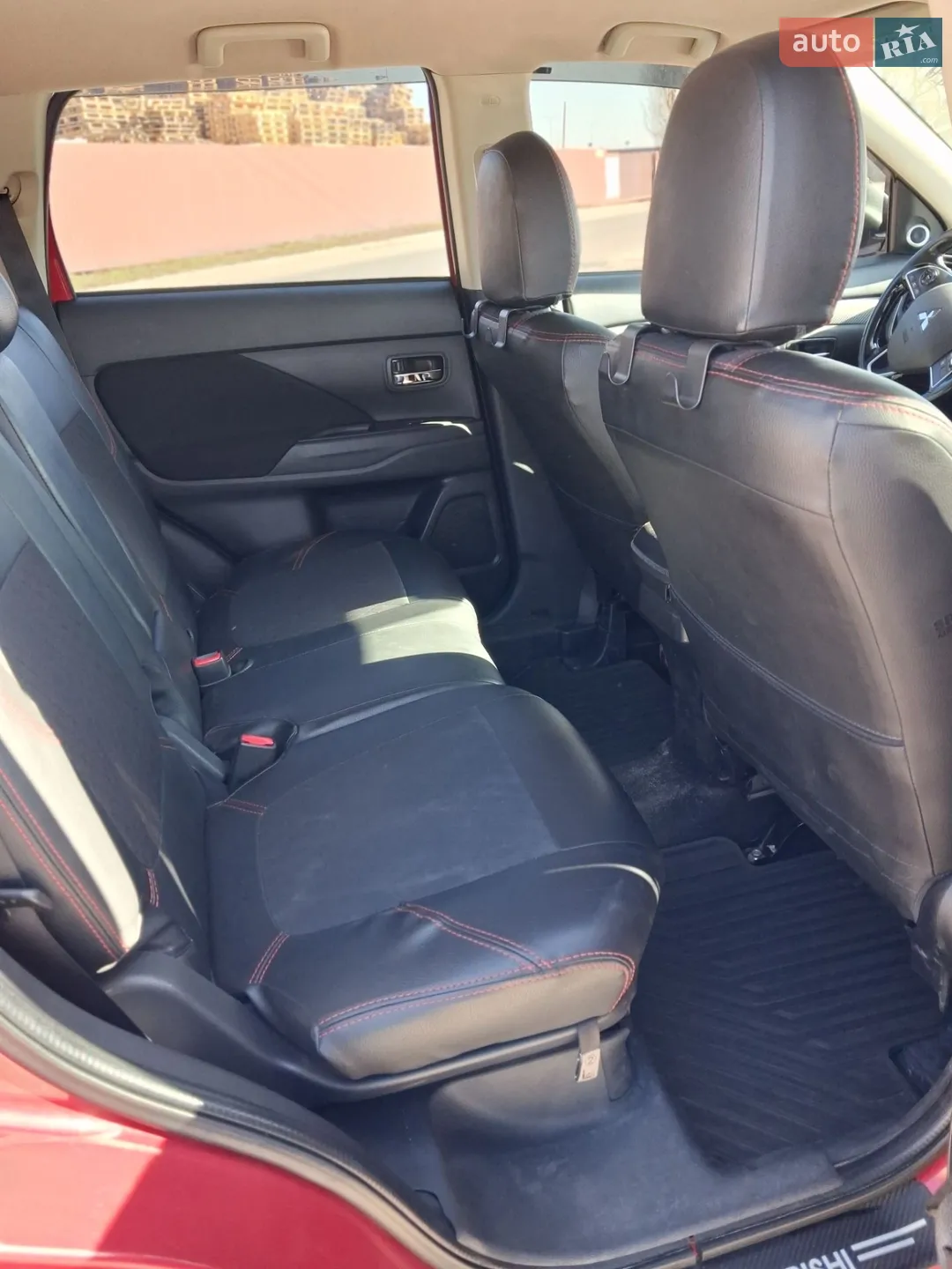 2015 Mitsubishi Outlander - мініатюра 13