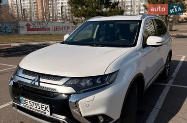 Позашляховик / Кросовер Mitsubishi Outlander 2019 в Миколаєві