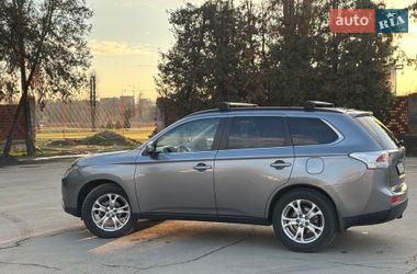 Позашляховик / Кросовер Mitsubishi Outlander 2012 в Ужгороді