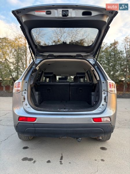 Позашляховик / Кросовер Mitsubishi Outlander 2012 в Ужгороді