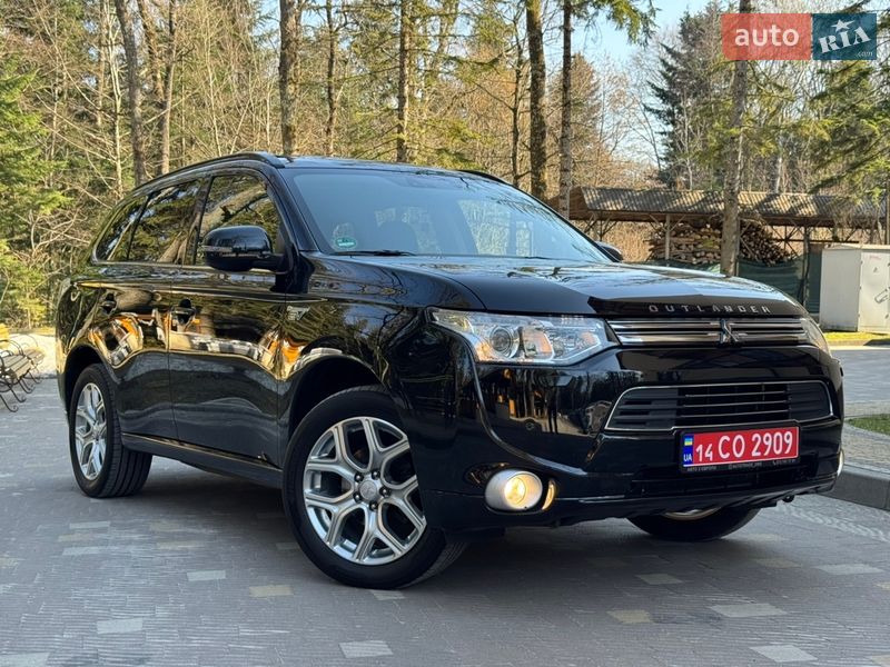 Внедорожник / Кроссовер Mitsubishi Outlander 2014 в Дрогобыче