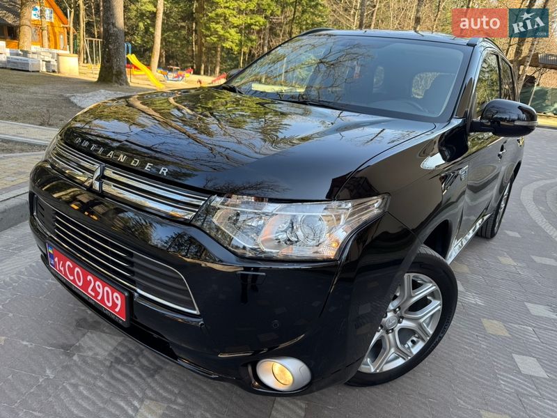 Внедорожник / Кроссовер Mitsubishi Outlander 2014 в Дрогобыче