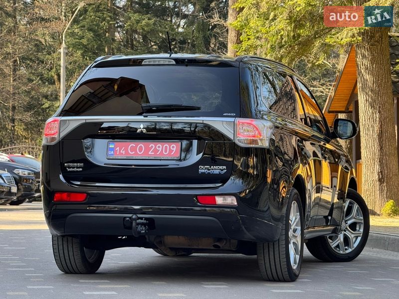 Внедорожник / Кроссовер Mitsubishi Outlander 2014 в Дрогобыче