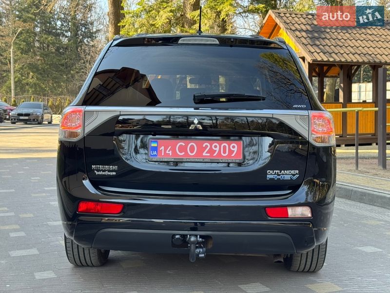 Внедорожник / Кроссовер Mitsubishi Outlander 2014 в Дрогобыче