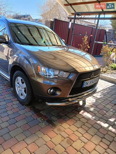 Mitsubishi Outlander 2010