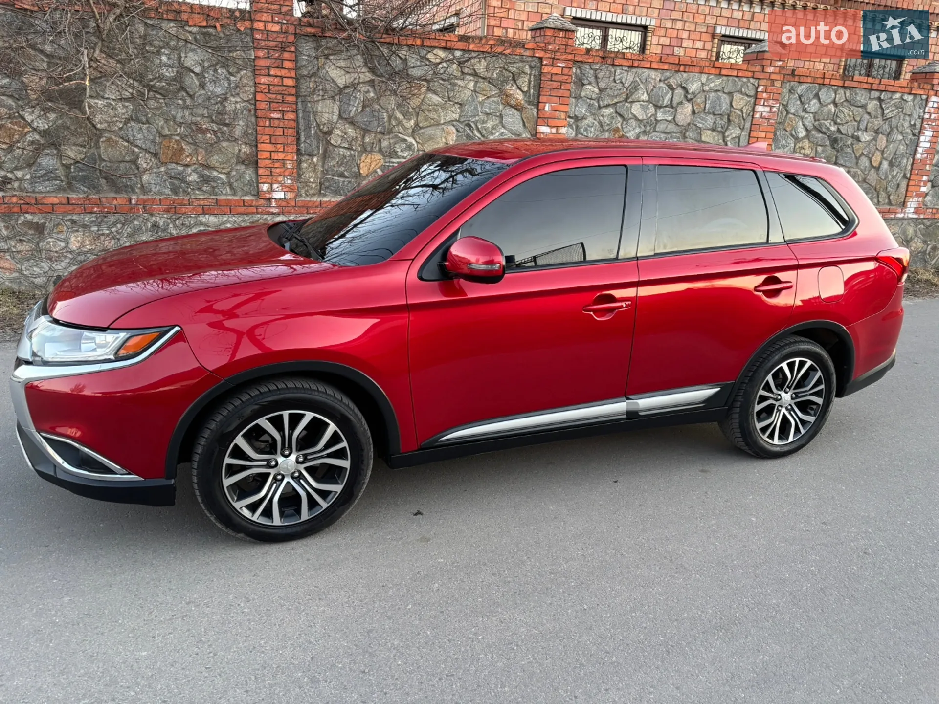 2018 Mitsubishi Outlander - мініатюра 3