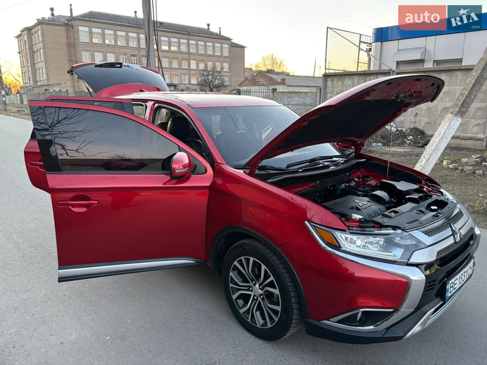 2018 Mitsubishi Outlander - мініатюра 28
