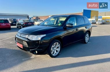 Позашляховик / Кросовер Mitsubishi Outlander 2013 в Житомирі