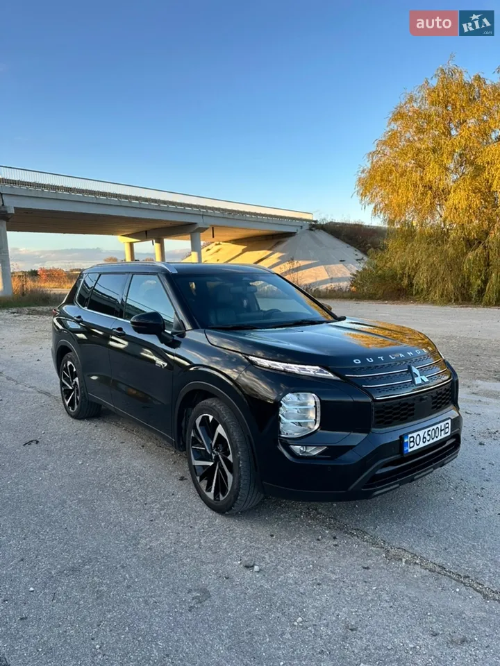 2023 Mitsubishi Outlander - мініатюра 7