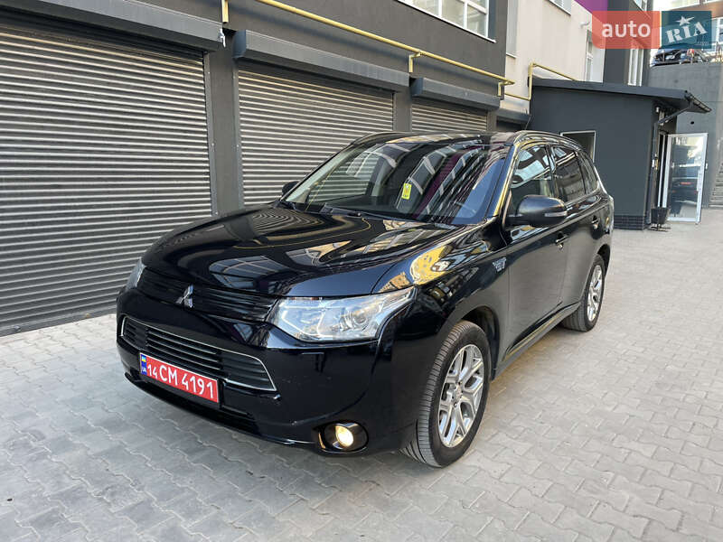 Mitsubishi Outlander 2014