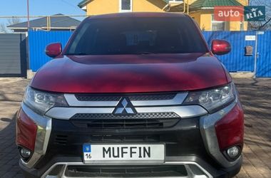 Внедорожник / Кроссовер Mitsubishi Outlander 2019 в Одессе