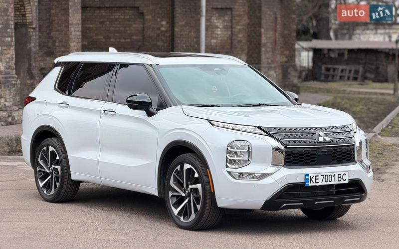 Mitsubishi Outlander 2022