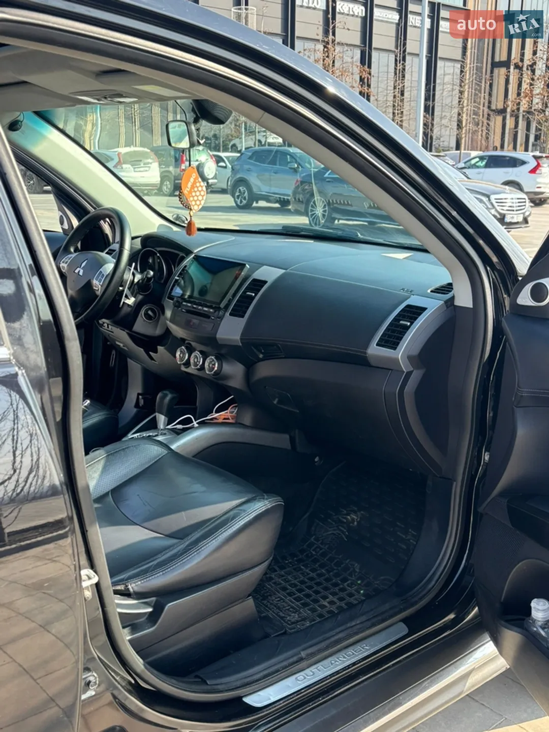 2011 Mitsubishi Outlander - мініатюра 16