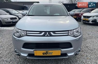 Внедорожник / Кроссовер Mitsubishi Outlander 2014 в Кропивницком