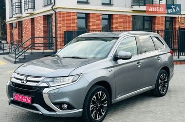 Позашляховик / Кросовер Mitsubishi Outlander 2015 в Самборі
