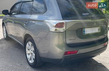 Внедорожник / Кроссовер Mitsubishi Outlander 2014 в Виннице