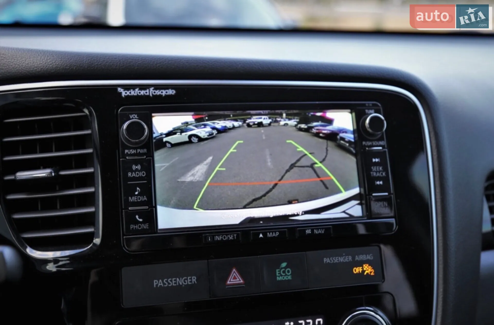2016 Mitsubishi Outlander - мініатюра 13