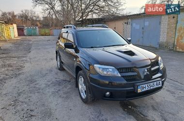 Внедорожник / Кроссовер Mitsubishi Outlander 2005 в Херсоне