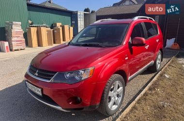 Позашляховик / Кросовер Mitsubishi Outlander 2008 в Києві