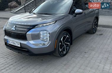 Позашляховик / Кросовер Mitsubishi Outlander 2021 в Шептицькому