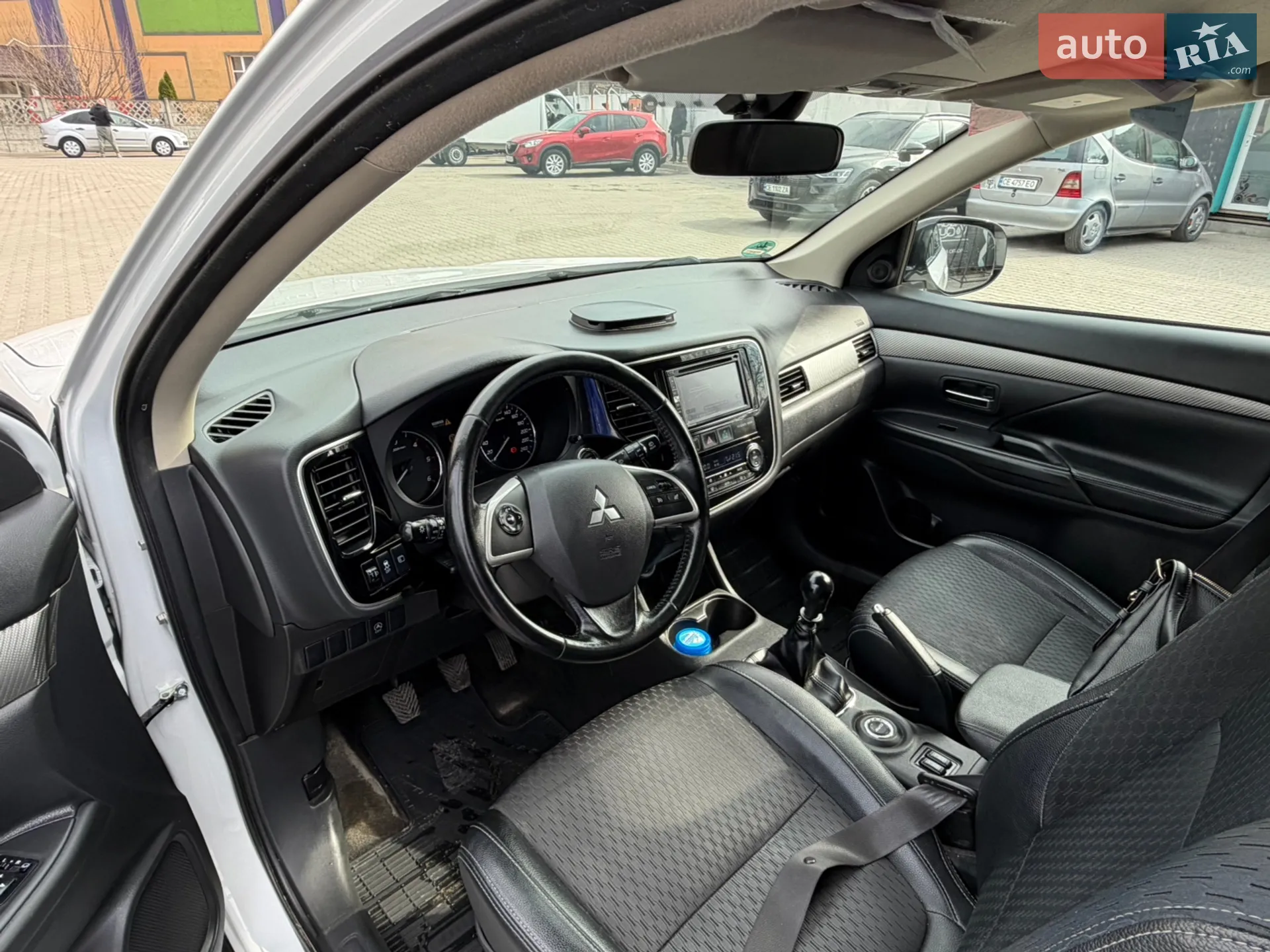 2014 Mitsubishi Outlander - мініатюра 10