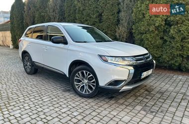 Позашляховик / Кросовер Mitsubishi Outlander 2017 в Сумах